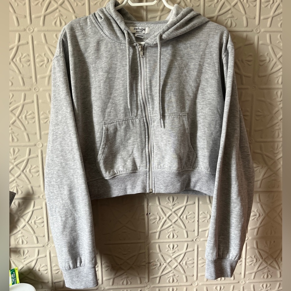 Refuge Athletics cropped zip up